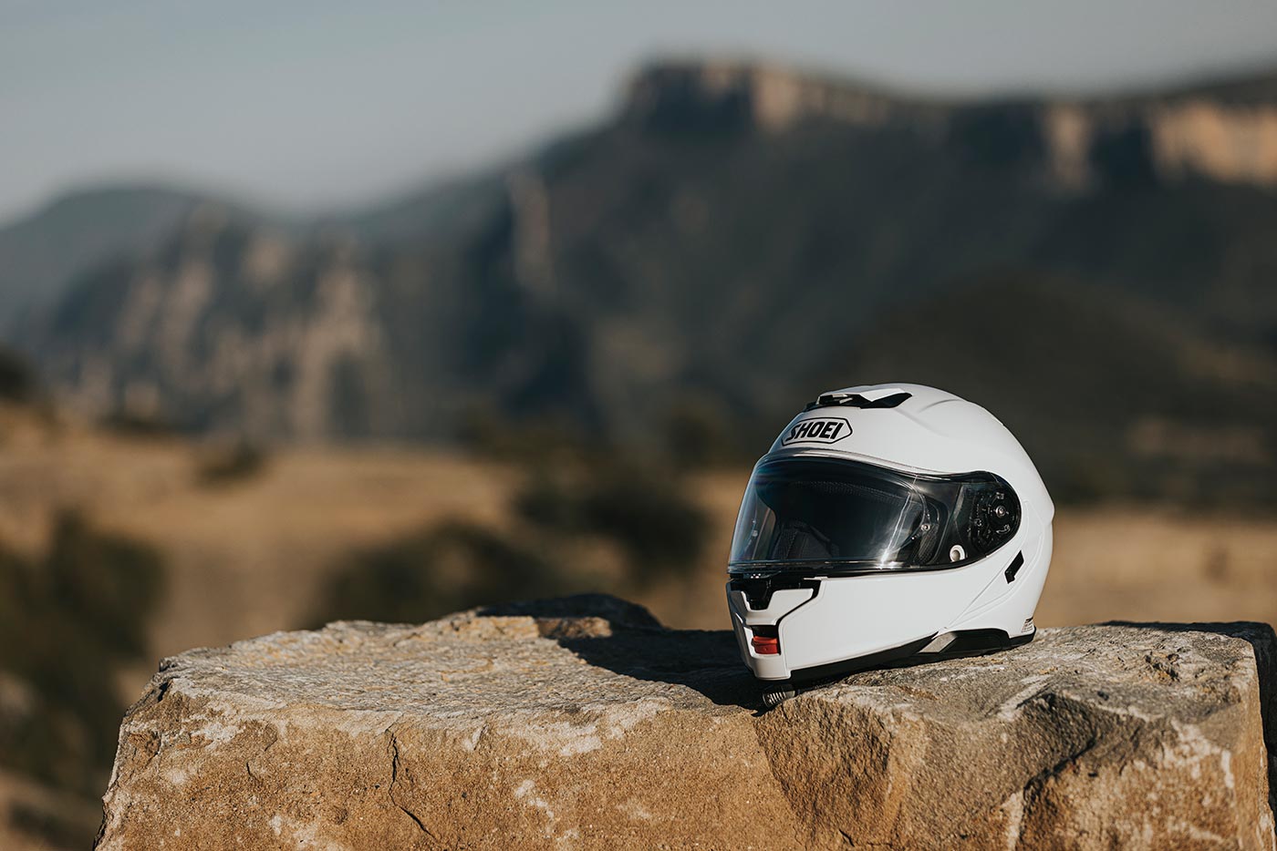 Shoei Neotec 3