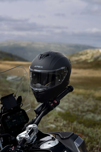 Hjelm, Apex. FI200 Solid (matt svart) Helhjelm