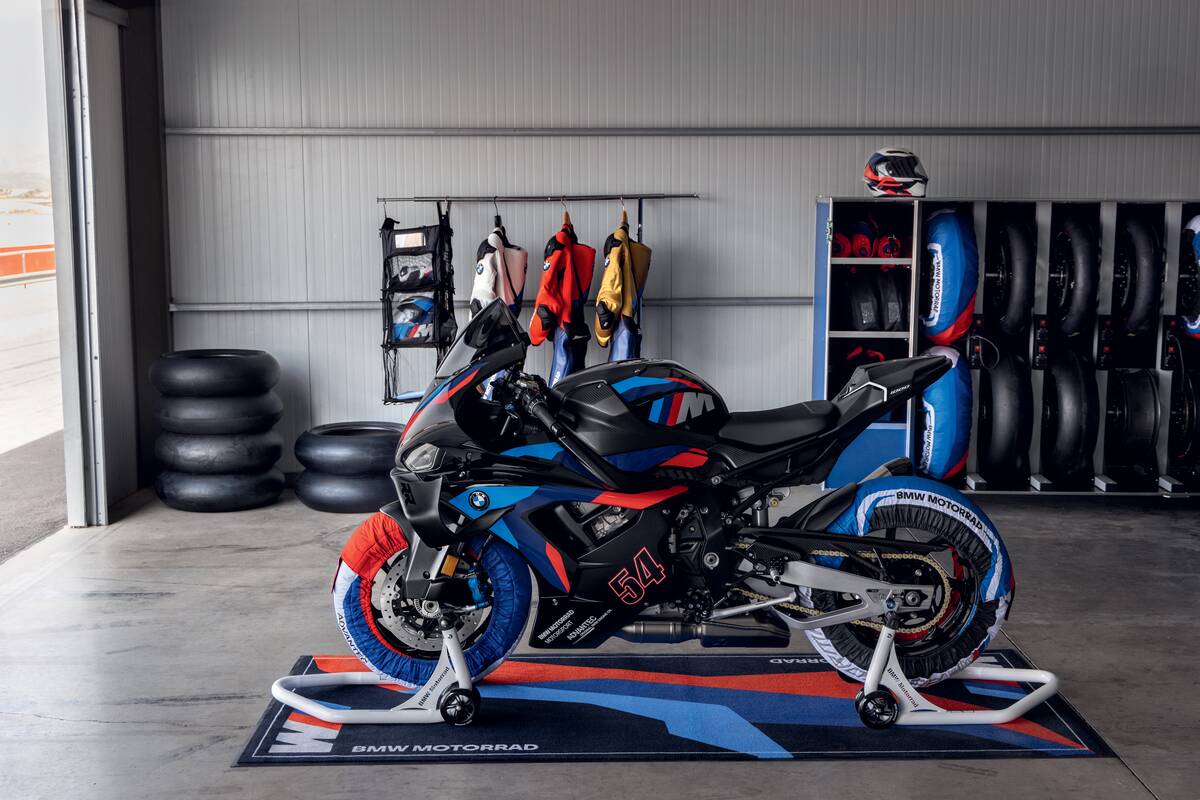 BMW M 1000 RR (2026)