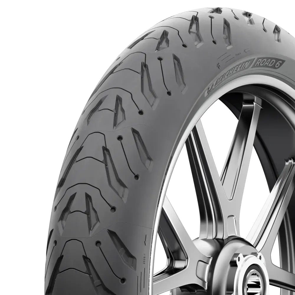 Dekk, Michelin. Road 6 (120/70-17 + 180/55-17) Dekksett