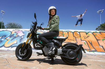 BMW CE 02 (2025) Lett elektrisk motorsykkel / Moped