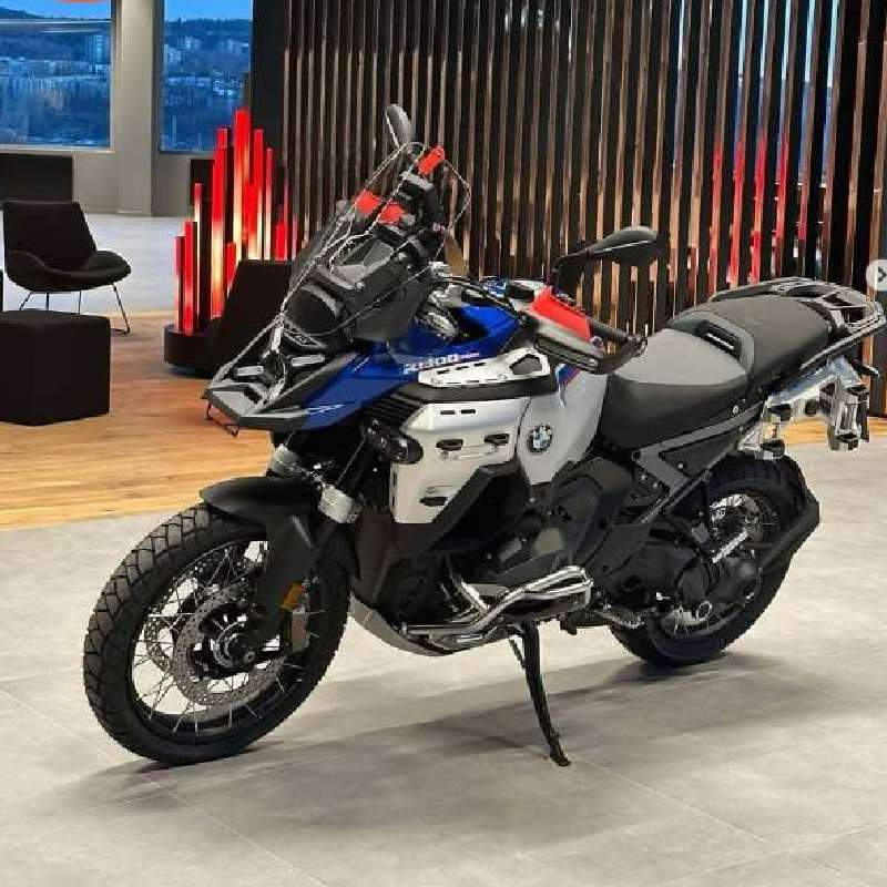 Dekkbytte, dekksett (foran + bak) Ekspresstime for BMW & Honda