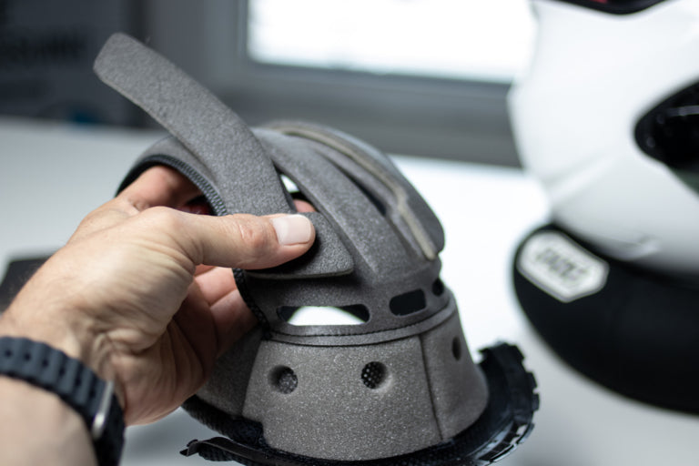 Tilpasning av Shoei-hjelm (Shoei Personal Fitting System) MCO